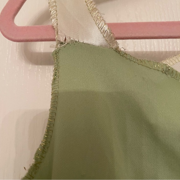 Disney Tiana and the Frog Costume - Size Medium (7/8) Girls - Picture 10 of 13